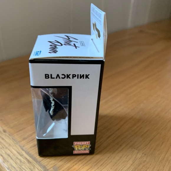 NIB Blackpink Jisoo Funko Pocket Pop! Key Chain - Picture 8 of 11